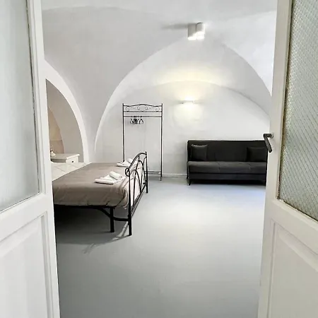 Apartment White Dome