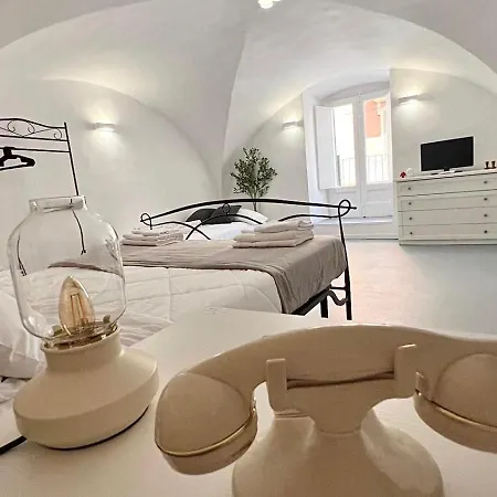 White Dome Apartment Bari