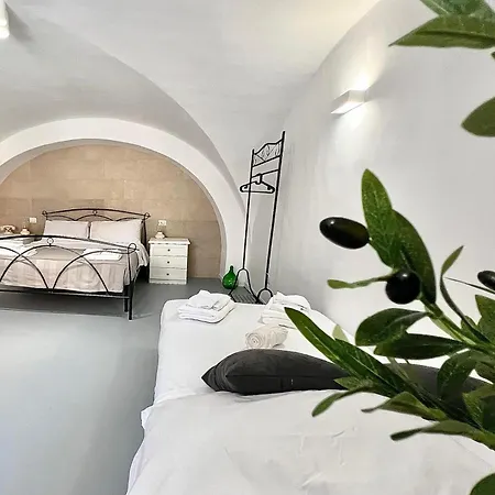 White Dome Apartment Bari