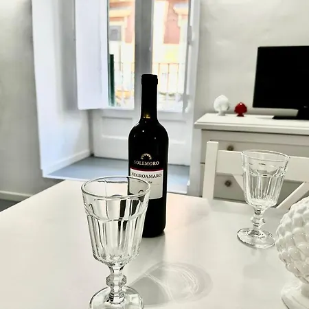 White Dome Apartment