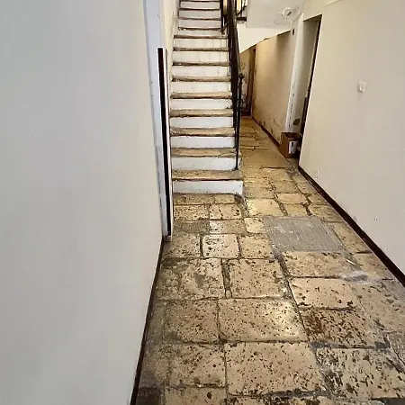 White Dome * Μπάρι